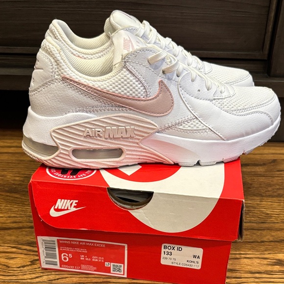 Nike Women's Air Max Excee White and Pink Sneakers - Picture 1 of 7